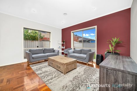 Property photo of 16 Tuscorora Green Craigieburn VIC 3064