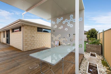 Property photo of 12 Yale Place Marangaroo WA 6064