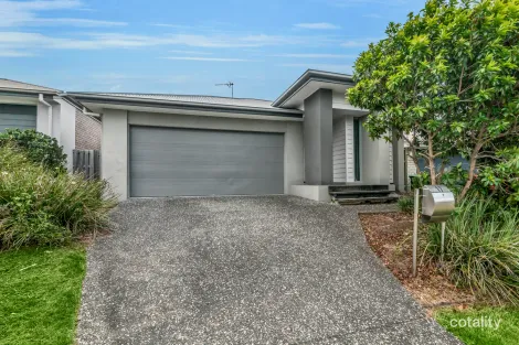 Property photo of 17 Hanlin Way Pimpama QLD 4209