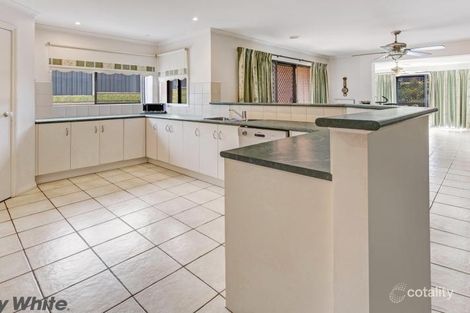 Property photo of 14 Clover Court Romsey VIC 3434