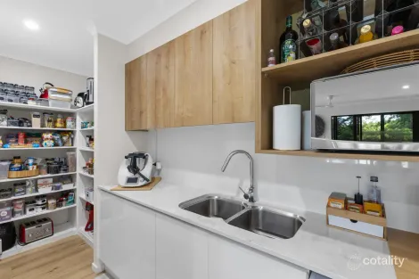 Property photo of 3 Sugar Lane Cannon Valley QLD 4800