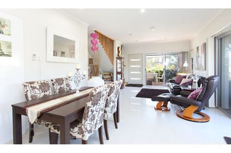 Property photo of 15 Ames Street Coorparoo QLD 4151