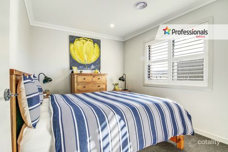 Property photo of 33 Keane Drive Kelso NSW 2795