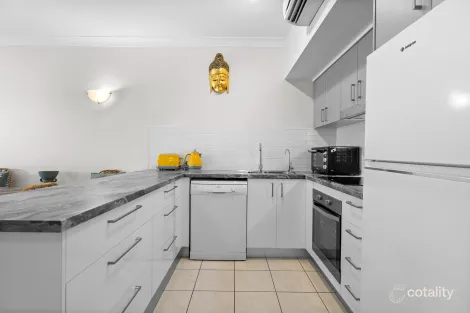Property photo of 19/293-301 Esplanade Cairns North QLD 4870