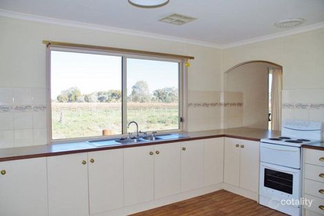 Property photo of 82 Plushsbend Road Crescent SA 5341