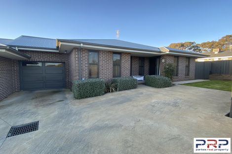 3/8 Clancy Pl, Parkes, NSW 2870
