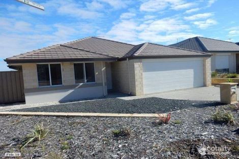 Property photo of 2 Podger Way Brookdale WA 6112