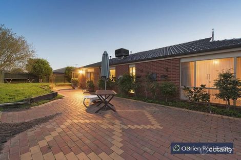 Property photo of 3 Ormiston Place Narre Warren South VIC 3805