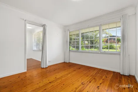 Property photo of 8 Girraween Avenue Erina NSW 2250