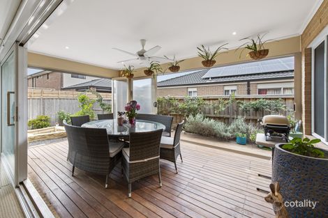 Property photo of 6 Malmesbury Road Cranbourne North VIC 3977