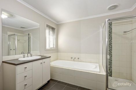 Property photo of 103 Mareeba Way Craigieburn VIC 3064