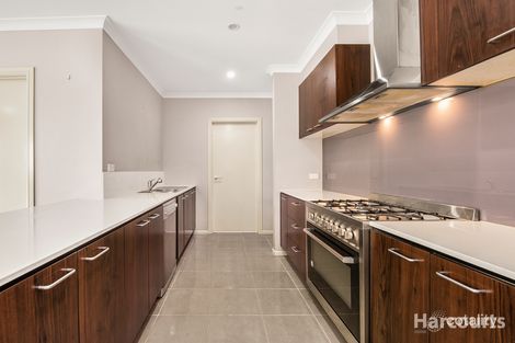 Property photo of 28 Moore Mews Pakenham VIC 3810