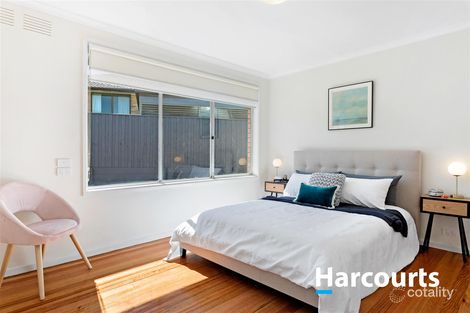 Property photo of 22 Holyrood Crescent Ringwood VIC 3134