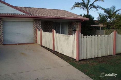 2/2 Kenny Dr, Labrador, QLD 4215