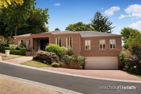 1 Sweetfern Dell, Frankston South, VIC 3199