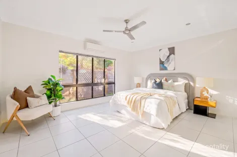 Property photo of 55 McFarlane Drive Kanimbla QLD 4870