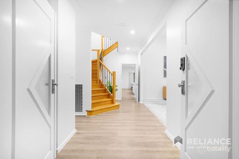 Property photo of 3 Evening Close Point Cook VIC 3030