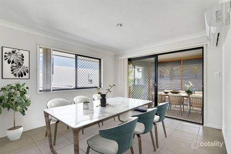 Property photo of 32 Brock Drive Springfield Lakes QLD 4300