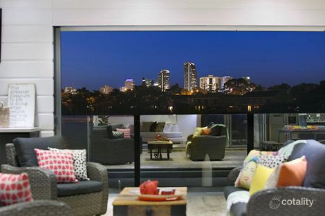 Property photo of 54 Rumrunner Street Mermaid Waters QLD 4218