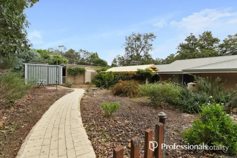 152 Williams St, Gooseberry Hill, WA 6076