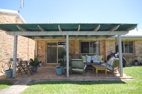 Property photo of 2/16 Doolooma Street Mountain Creek QLD 4557