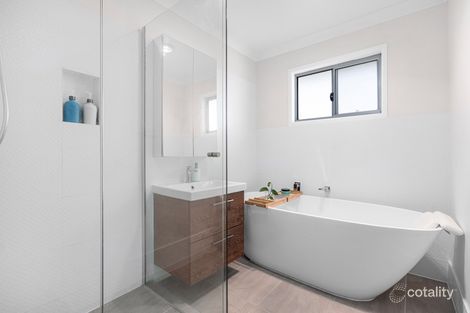 Property photo of 7 Suzanne Street Wynnum West QLD 4178