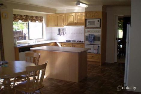 Property photo of 4 Nurla Court Frankston VIC 3199