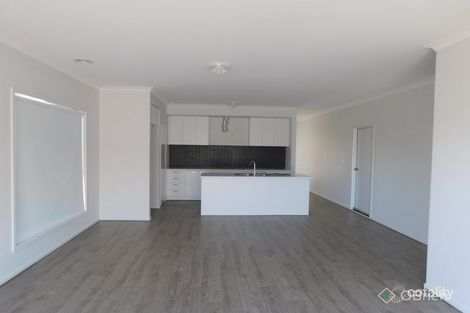 Property photo of 45 Abbeygate Drive Werribee VIC 3030
