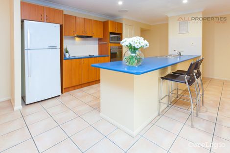 Property photo of 16 Newland Crescent Parkinson QLD 4115