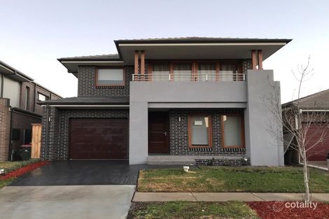 Property photo of 57 Horizon Circuit Moorebank NSW 2170