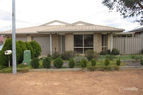 Property photo of 6 Doutney Place Dunlop ACT 2615