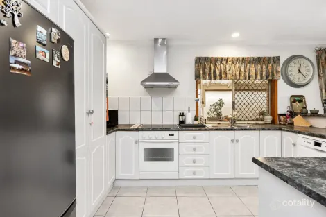 Property photo of 24 Forrest Court Golden Grove SA 5125