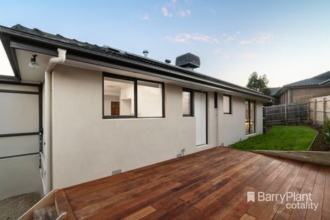 Property photo of 33 Swinburne Avenue Mooroolbark VIC 3138