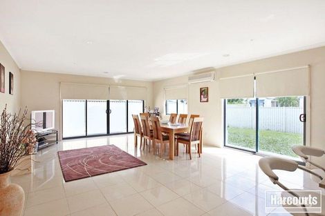 Property photo of 2 Viola Avenue Pakenham VIC 3810