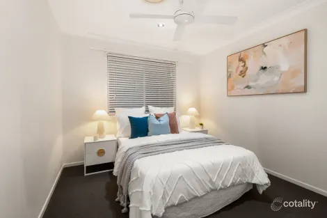 Property photo of 32 Molloy Road Cannon Hill QLD 4170