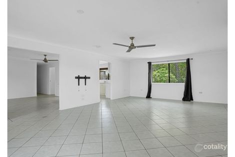 Property photo of 197 Sun Valley Road Kin Kora QLD 4680