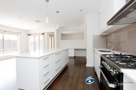 Property photo of 6 Parkfield Court Deer Park VIC 3023