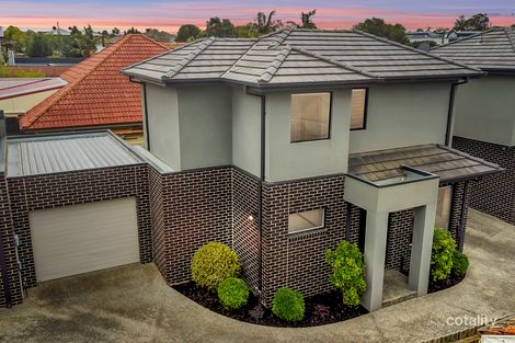 2/3 Army Ave, Reservoir, VIC 3073