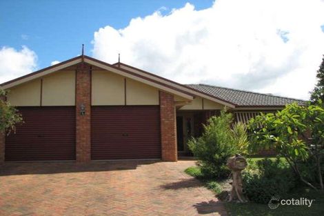 4 Parkview Cres, Yamba, NSW 2464