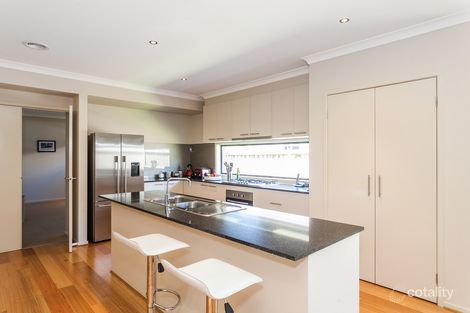 40 Shorebreak St, Torquay, VIC 3228