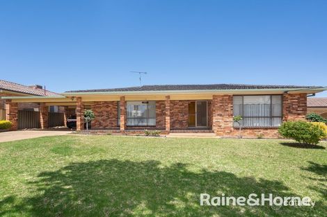 18 Fraser St, Mount Austin, NSW 2650