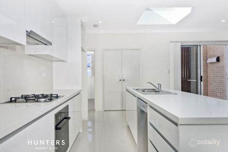 Property photo of 28/11-15 Peggy Street Mays Hill NSW 2145