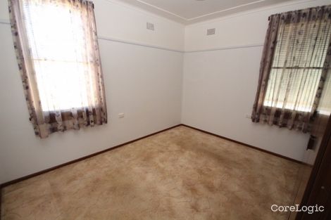 Property photo of 24 Castlereagh Avenue Mount Austin NSW 2650