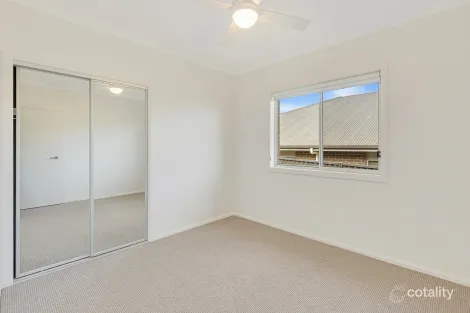 Property photo of 26 Warbler Circuit Bega NSW 2550