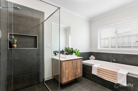 Property photo of 31 Napoleon Boulevard Moe VIC 3825