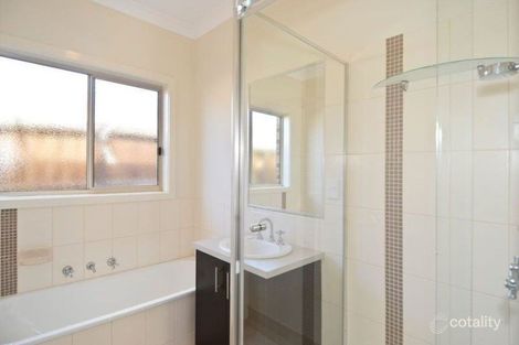 Property photo of 1 Darriwell Drive Bannockburn VIC 3331