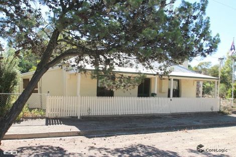 21 Upper Thames St, Burra, SA 5417