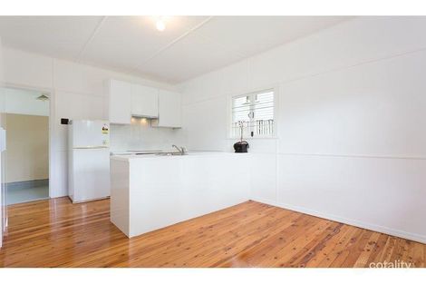 Property photo of 102 Nursery Road Holland Park West QLD 4121