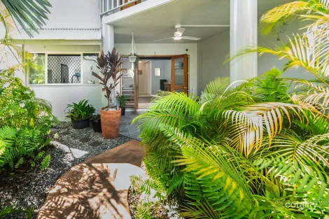 2/30 Oliva St, Palm Cove, QLD 4879