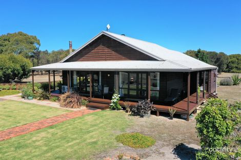 81 Min Oil Rd, Nepean Bay, SA 5223